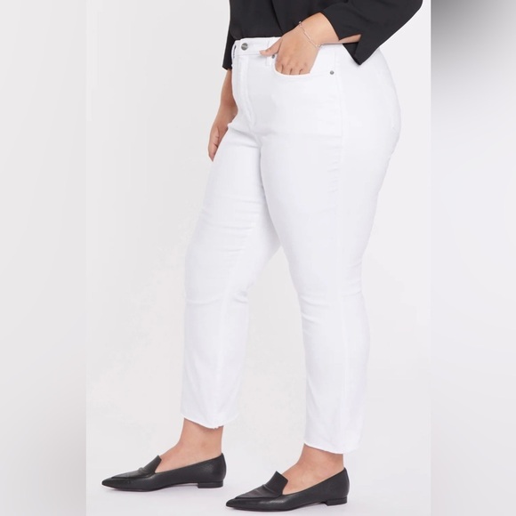 NYDJ Slim Bootcut Ankle Jeans
In Cool Embrace Denim With Frayed Hems SZ 16 - Picture 3 of 15